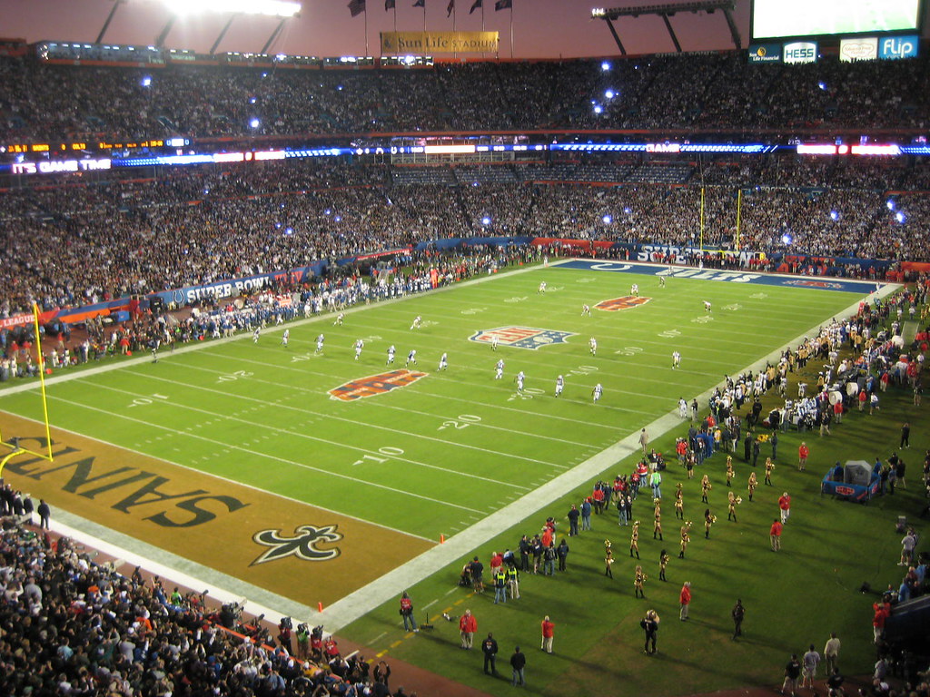 NFL Super Bowl XLIV Miami, Colts vs. Saints, kickoff | Flickr1024 x 768