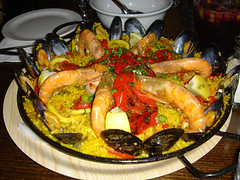Paella | seafood paella | Kim Lowton | Flickr