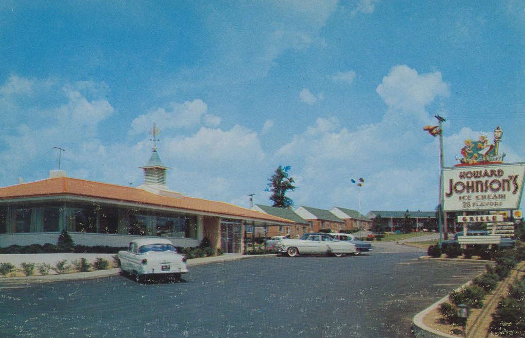 Uniontown Motel & Howard Johnson's Restaurant - Uniontown, Pennsylvania