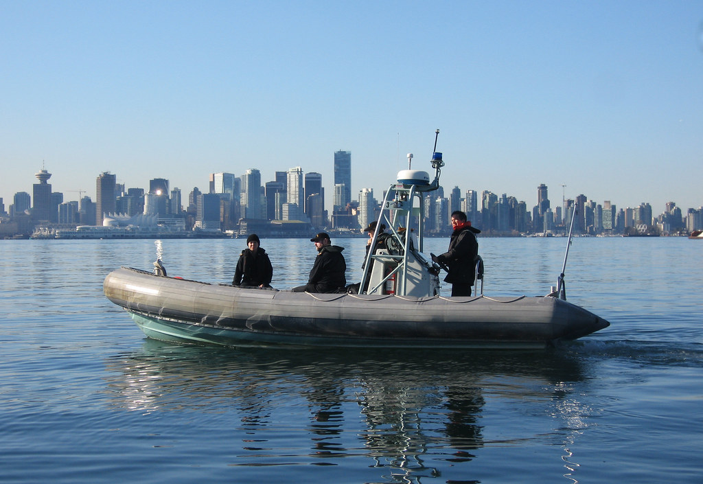 canadian-navy-rhib-canadian-navy-personnel-patrolling-vanc-flickr