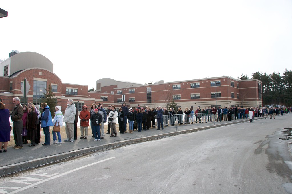 Outside of Nashua North High School | Waiting for President … | Flickr