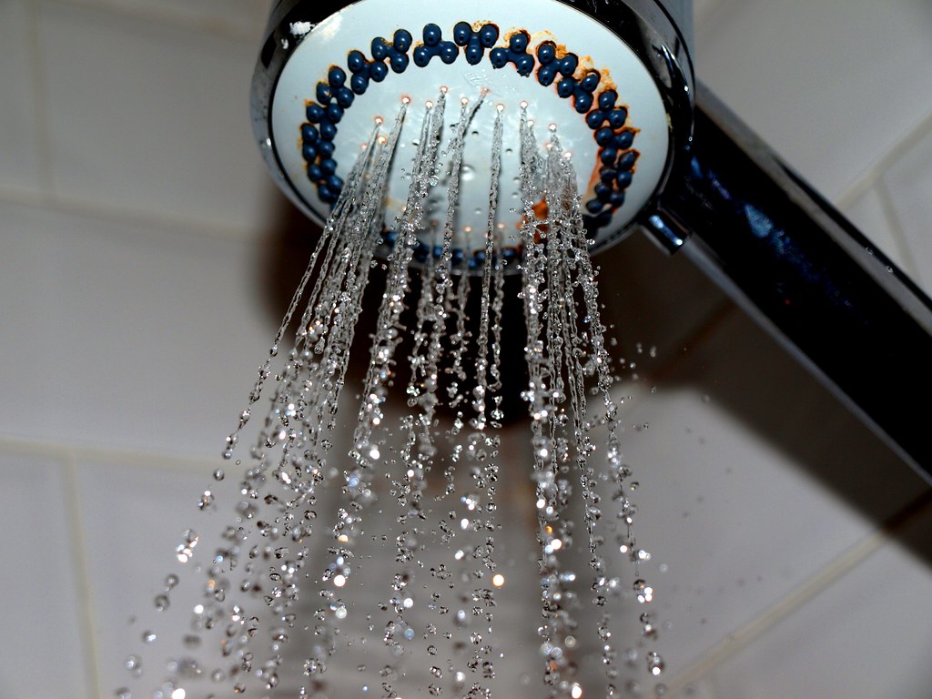 shower-this-is-just-a-close-up-of-the-shower-head-on-the-d-flickr