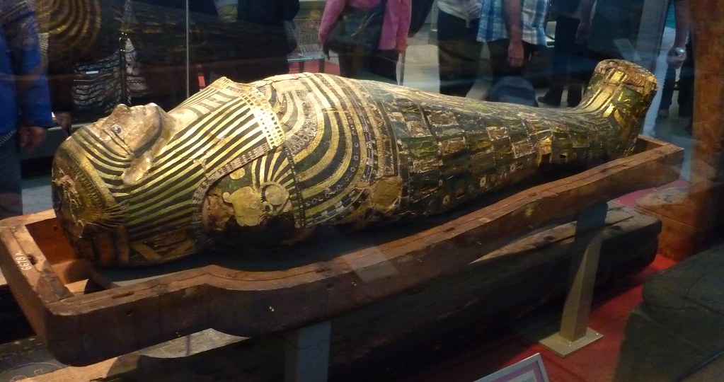 Погребение фараона кратко. Погребение фараонов. Тело фараона в британском музее. Погребение фараонов факты.