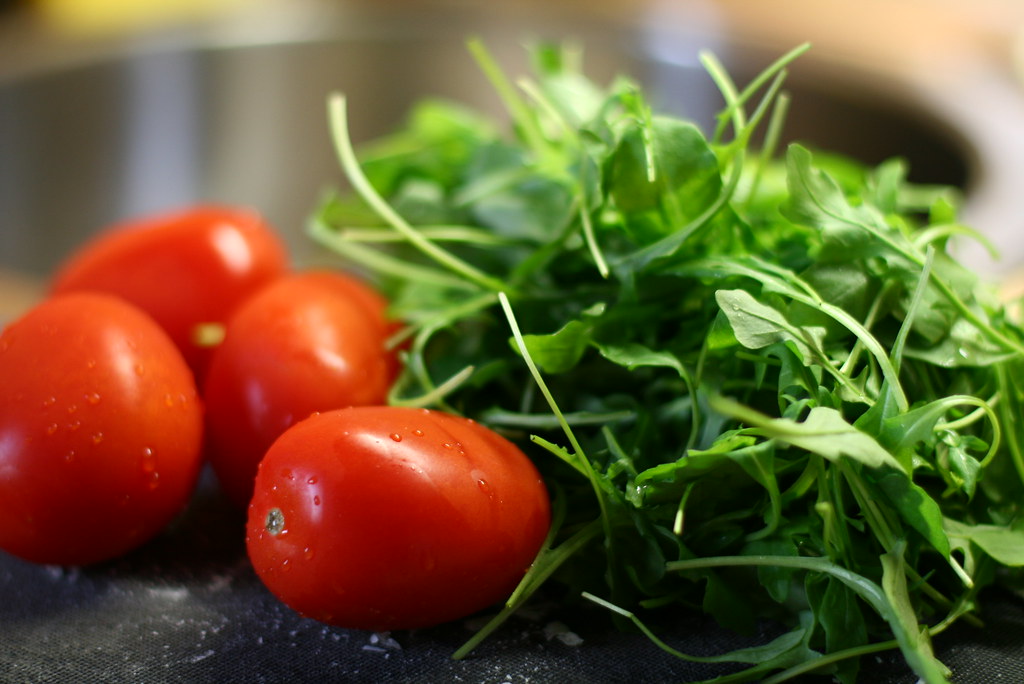 Tomaten &amp; Rucola | Vorbereitungen für eine kleine Überraschu… | Flickr