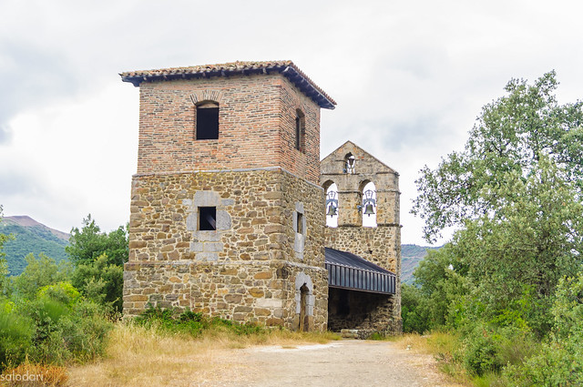 MONASTERIO DE SANTO TORIBIO Y ERMITAS. MOGROVEJO. - Cantabria (Valle de Liébana) y la costa asturiana, un pequeño bocado en 11 días (2)