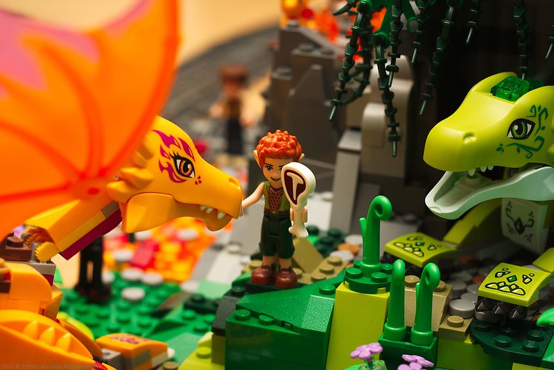 [MOC] gigantesque : univers parallèle, tous les lego Girly font la fête chez Lego Elves 33413435140_87ecdc7902_c