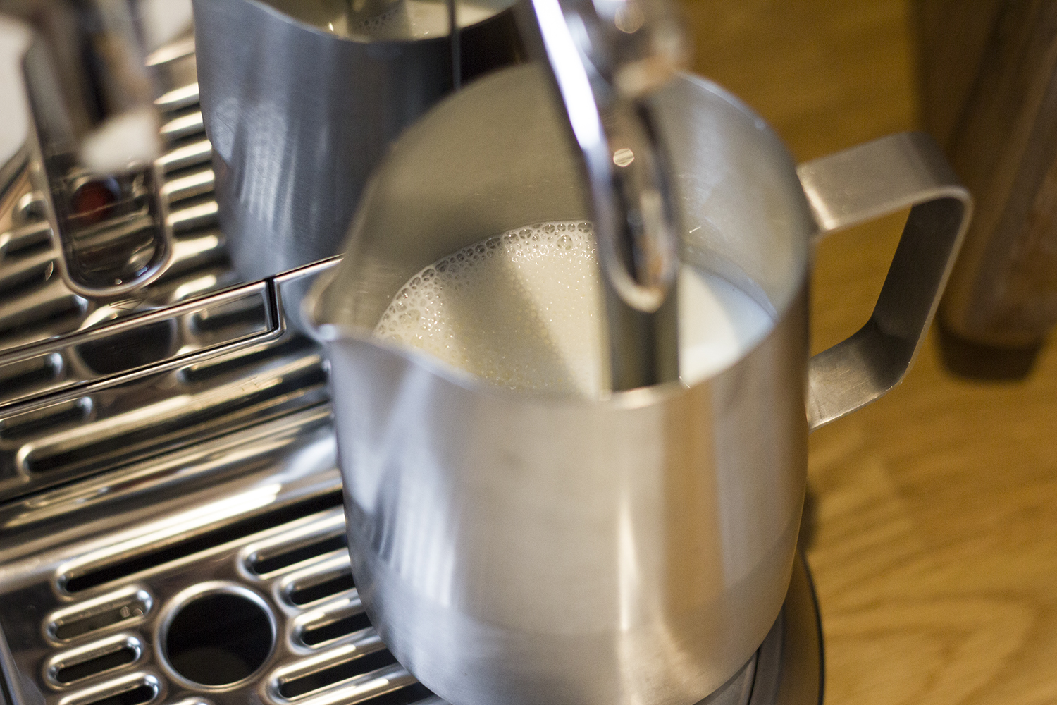 Steaming the Milk - Nespresso Creatista Plus