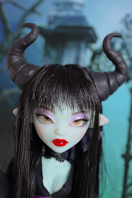 Maleficient (Papaye from Fairytales Treasures Dolls) 32592897090_a4384dcc61_b