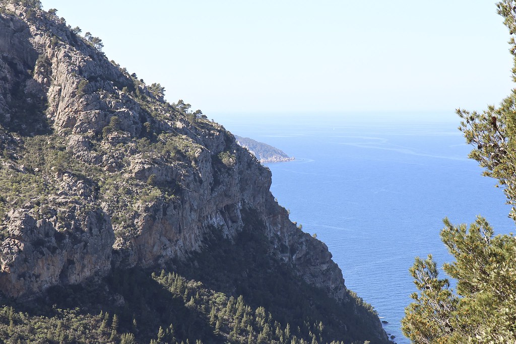 Länsi-Mallorca. Vuoristokylät ja lomakohteet. Andtrax - Port d’Andratx, Valldemossa - Port de Valldemossa, Soller - Port de Soller, Deià