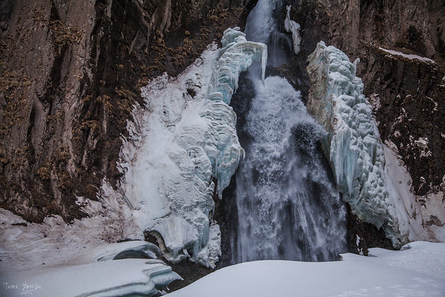 Водопад Эмир // Waterfall Amir