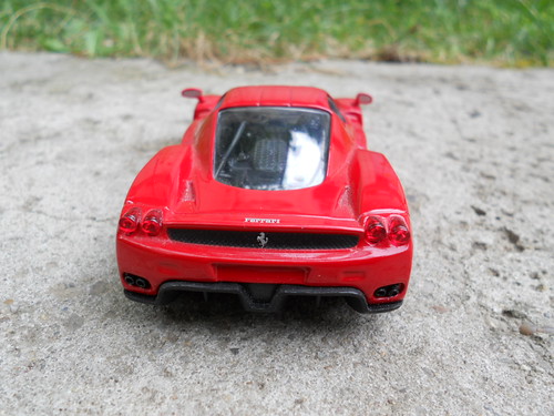 Ferrari Enzo – Hot Wheels3