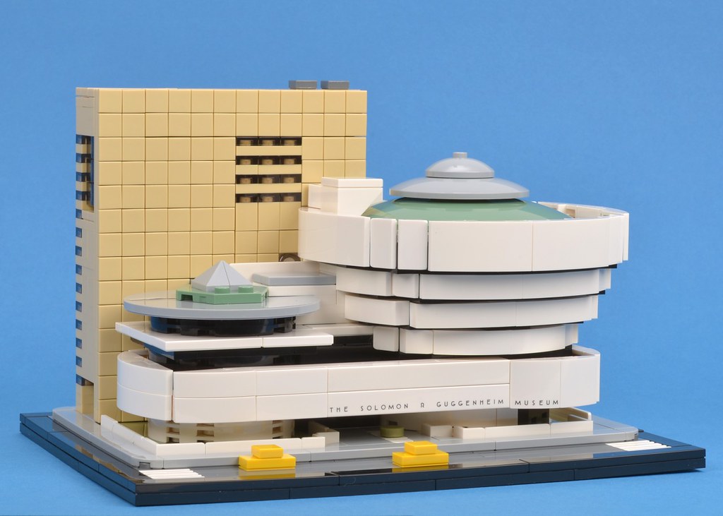 LEGO Architecture Solomon R Guggenheim Museum 21035 