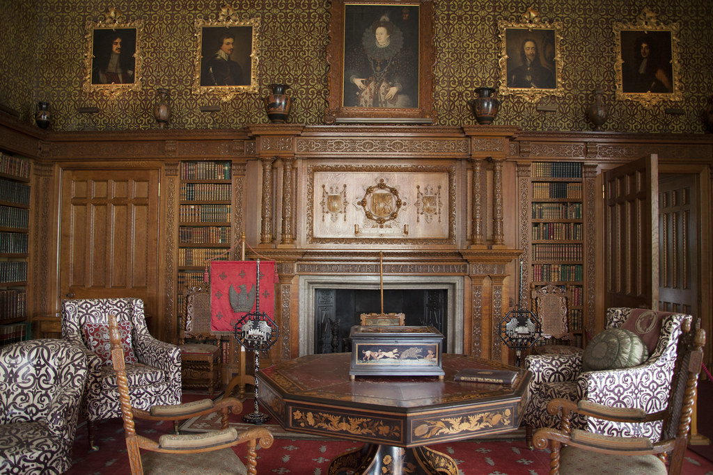 the library | Charlecote Park, Hampton Lucy, Warwickshire | Sic Itur Ad ...