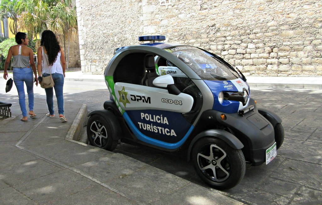 merida-police-car