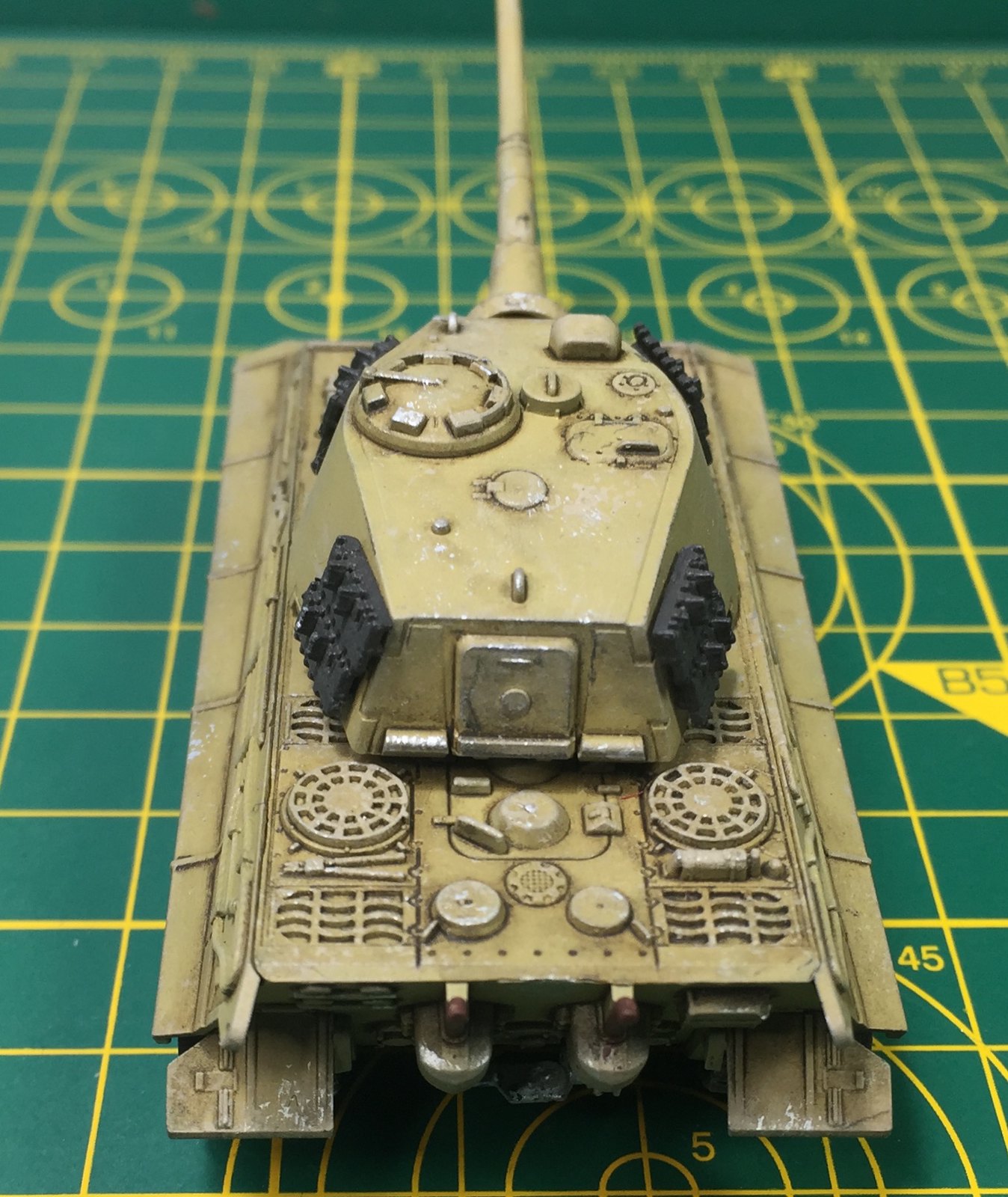 Tiger 2 1/100 - International Scale Modeller