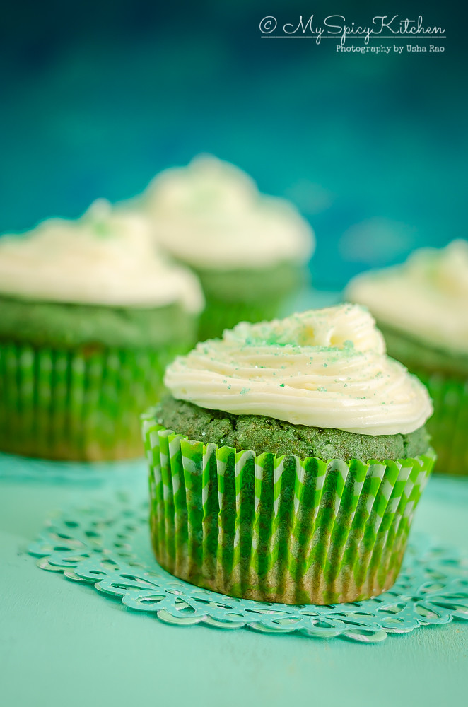 St Patrick's Day Green velvet cupcakes, St Patrick's Day Green velvet cupcakes with cream cheese frosting, Green velvet cupcake, velvet cupcakes, St. Patrick's Day, Festivals in  March,  International Festivals, Irish Food, Irish Festival, 