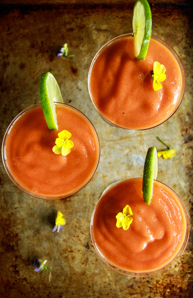 Strawberry Mango Drink Mix with Glass & Koozie - The Fancy Frog