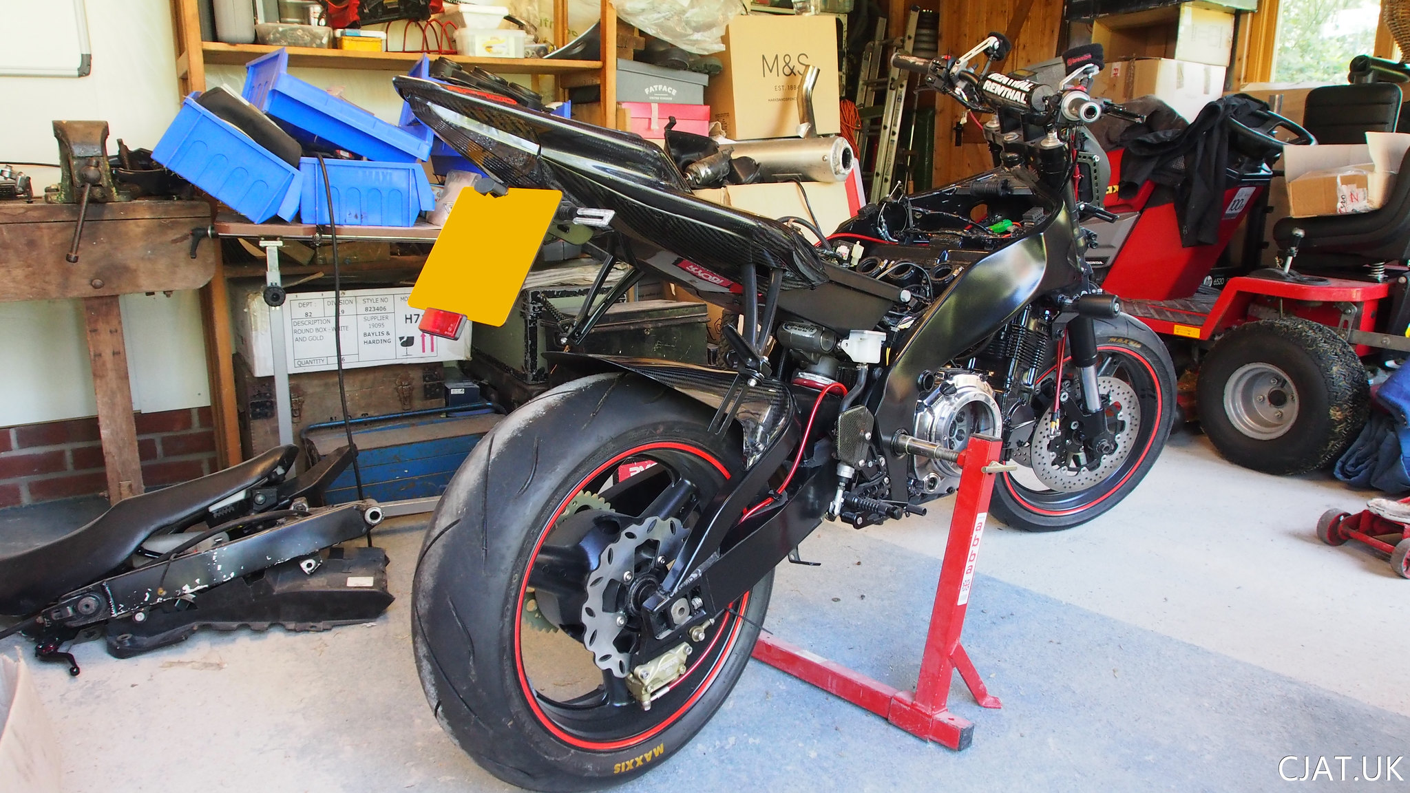 RF900 StreetFighter Project
