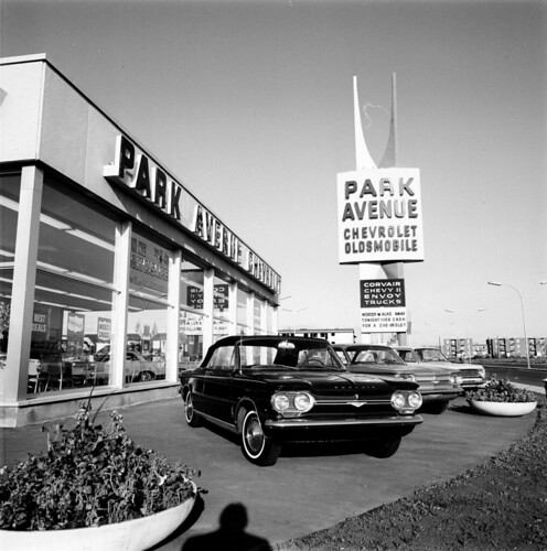Park Avenue Chevrolet (Histoire et 31 Photos 1961 et 1964). 32820114361_4438e9f09b