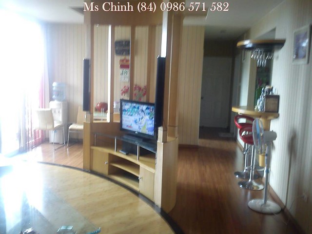 Cheap 3 bedroom apartment for rent in Cau Giay dist, 173 Xuan Thuy ...