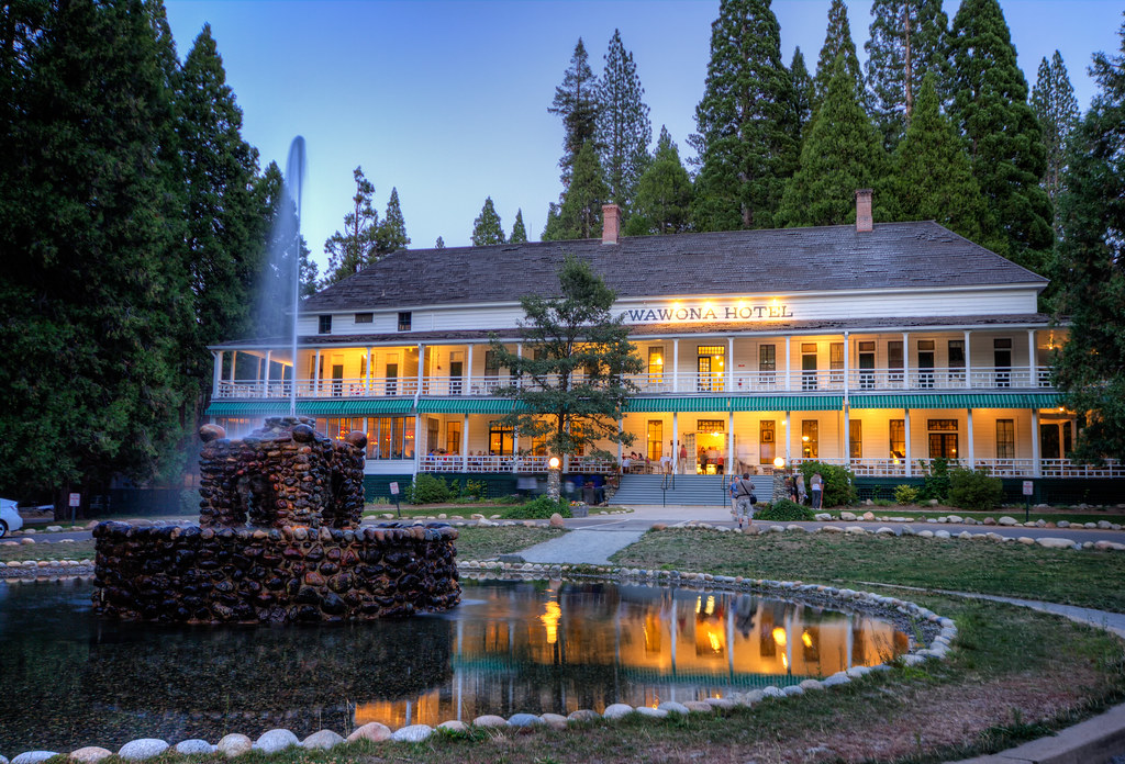 Historic Wawona Hotel - Yosemite National Park | Daniel Winningham | Flickr