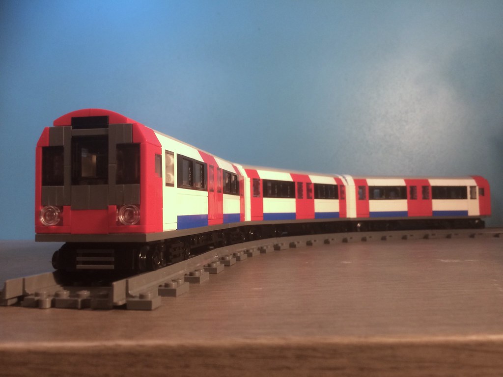 Brød bryder ud At adskille London Underground 'tube' MOC. (1996 stock) - LEGO Train Tech - Eurobricks  Forums
