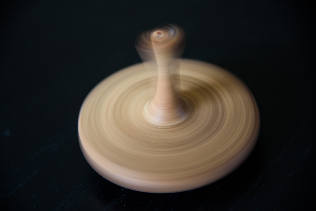 20170331_a_top_spinning_0001