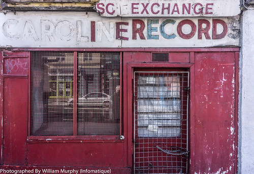  OLD RECORD SHOP 