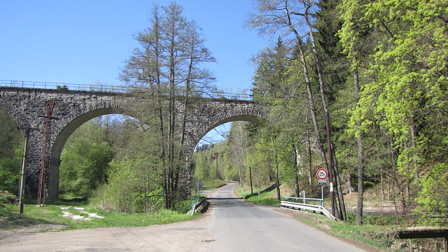 železniční viadukty v Horním Slavkově