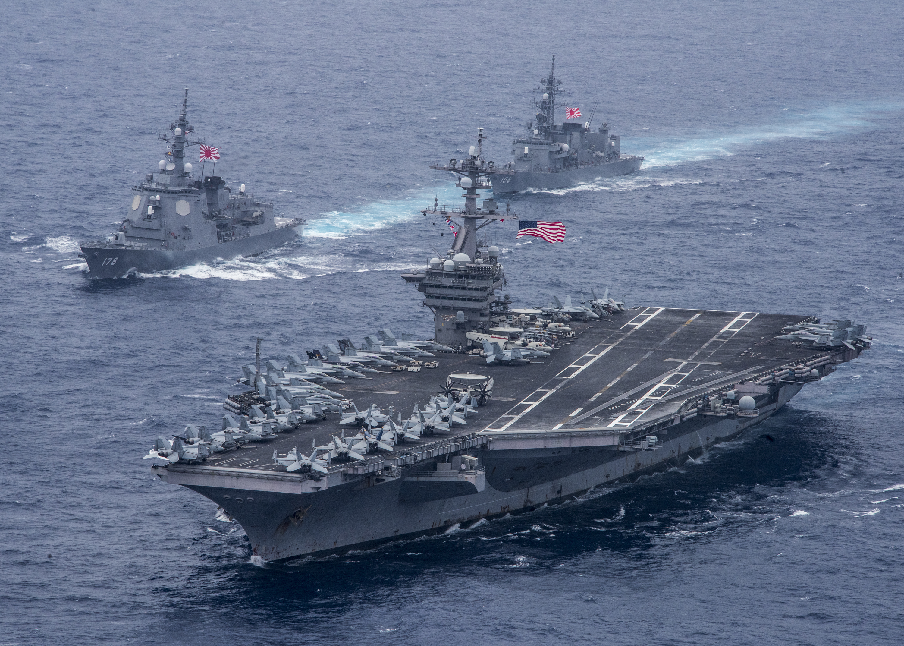 U.S. Navy, Japan Maritime Self Defense Force train together in Philippine Sea