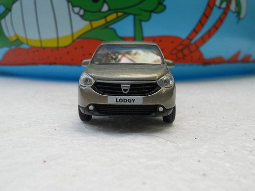Dacia Lodgy (2012) - Keng Fai Toys2