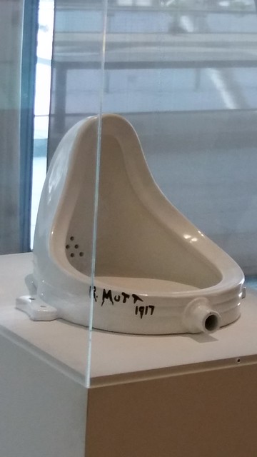 Marcel Duchamps Fountain urinal artwork