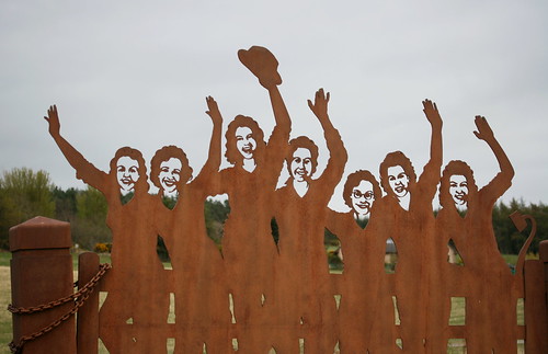 Women's Land Army memorial, Clochan