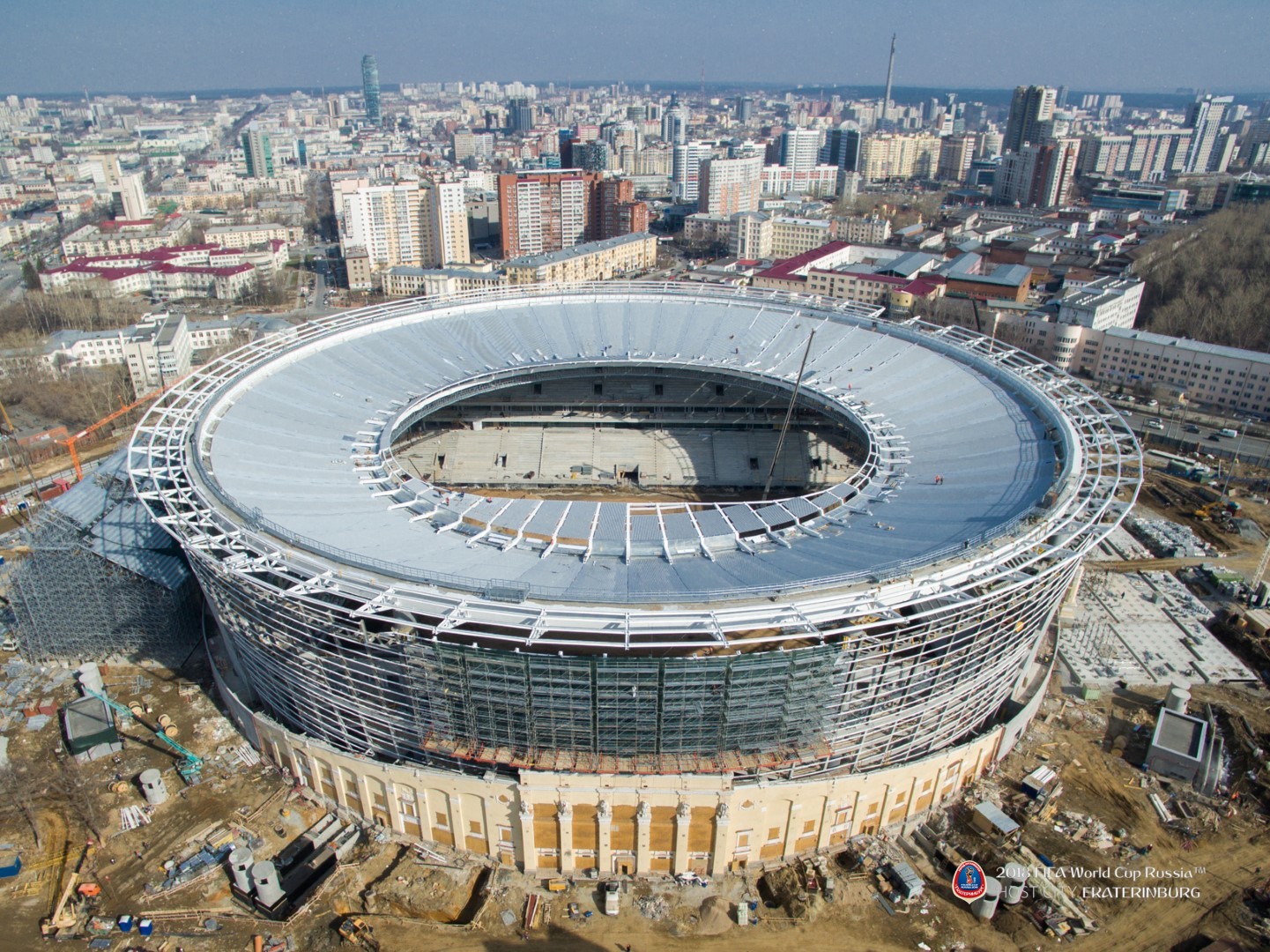 Стадионы рф. Стадионы и арены России. Центральный стадион Казань. Самый популярный стадион в России 2022.