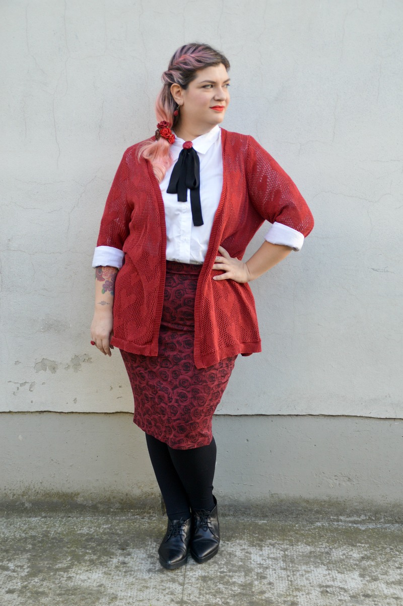 #PopCultureStyle #StylePositive outfit plus size disneyboud Beauty and the beast (4)