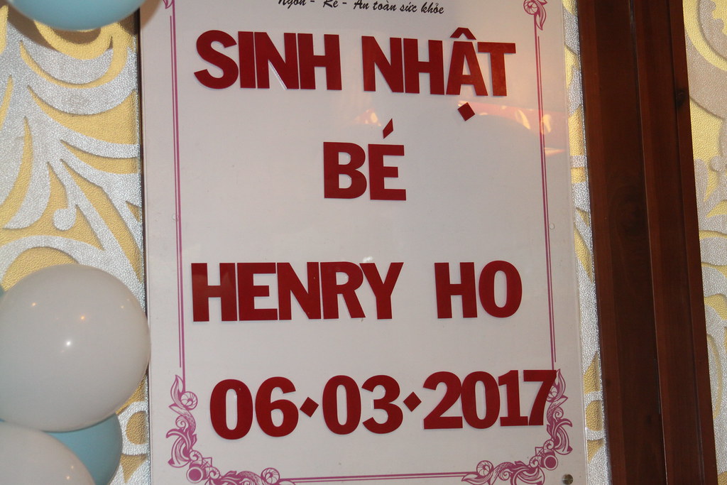 Mừng sinh nhật bé Henry Ho