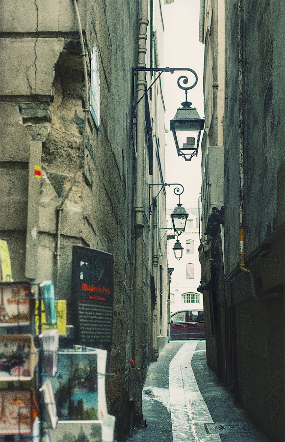 Достопримечательности Парижа: Улица Кота-Рыболова