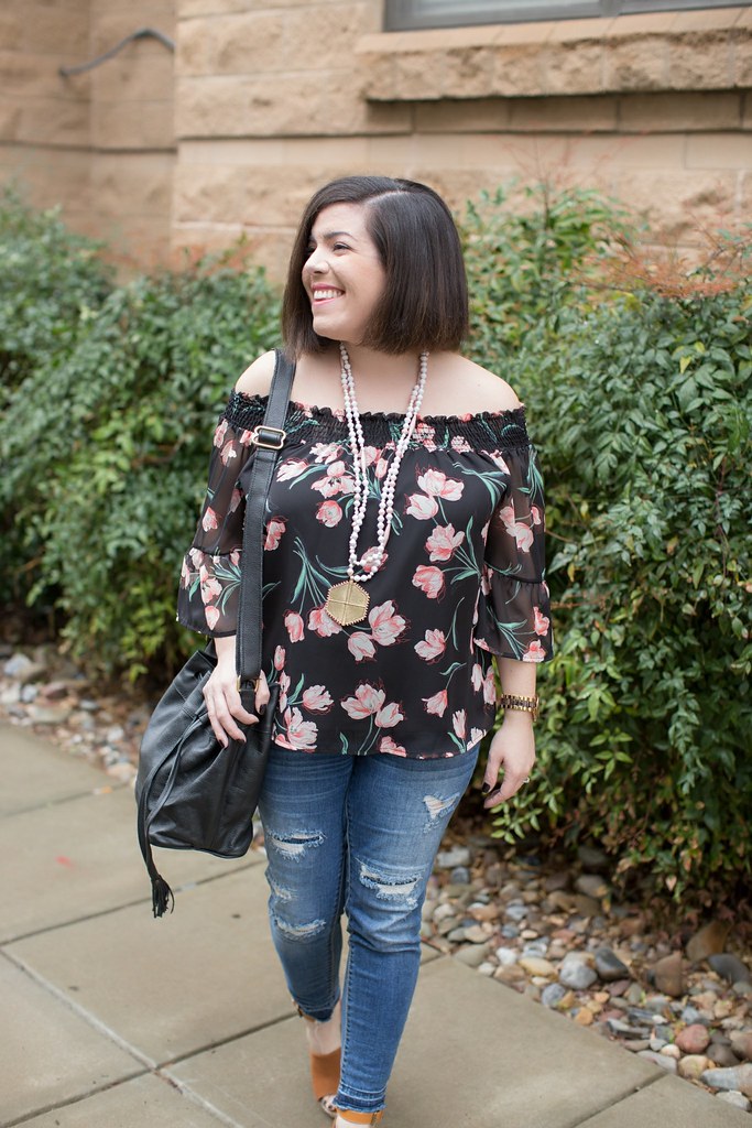 Floral Off the Shoulder Top-@headtotoechic-Head to Toe Chic