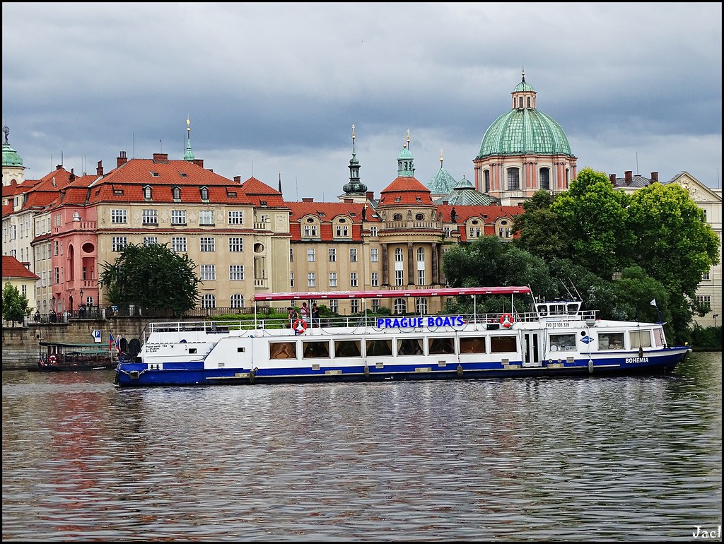 7 días en Praga con escursiones a Dresde (Alemania),Karlovy Vary y Terezin (E.C) - Blogs de Checa Rep. - Día 4: Sábado 2 de Julio de 2016: Vysehrad-Edificios Danzantes-Isla Slovansky... (62)