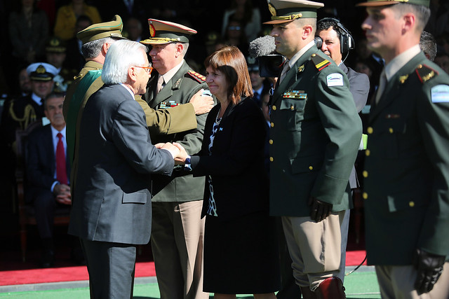 Ministro Fernández participa en ceremonia del 90 aniversario de Carabineros de Chile | 27.04.17