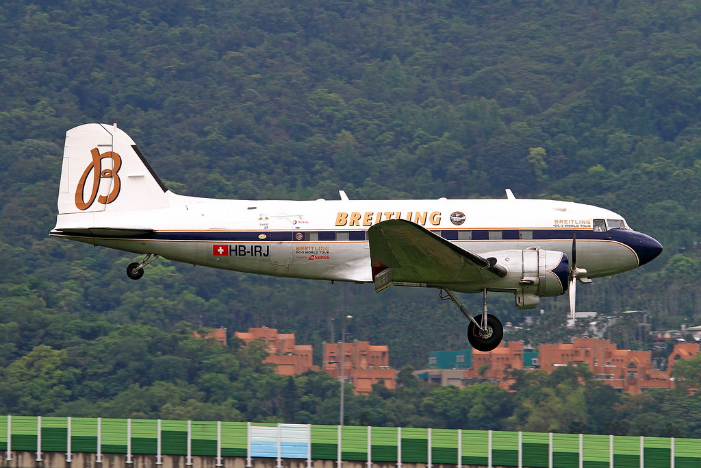 HB-IRJ Breitling  Douglas DC-3(A)