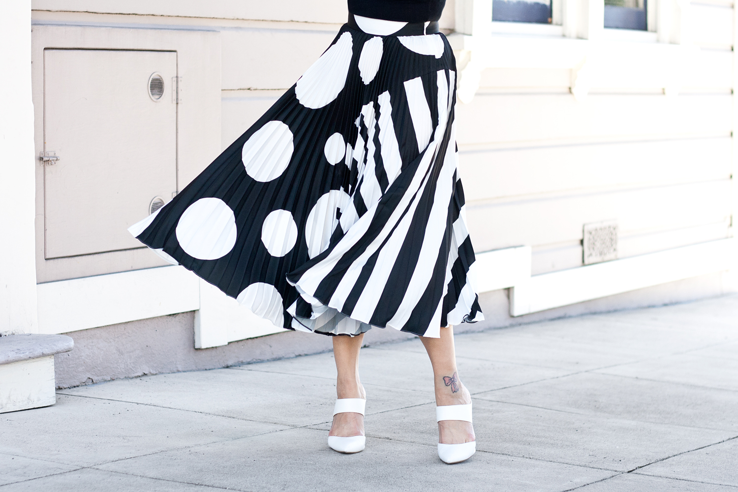 02blackwhite-dots-stripes-pleats-skirt-sf-sanfrancisco-style-fashion