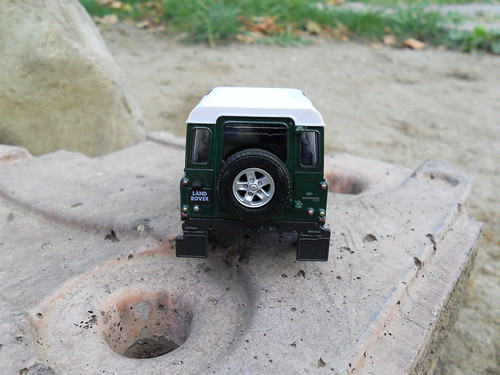 Land Rover Defender – Cararama4