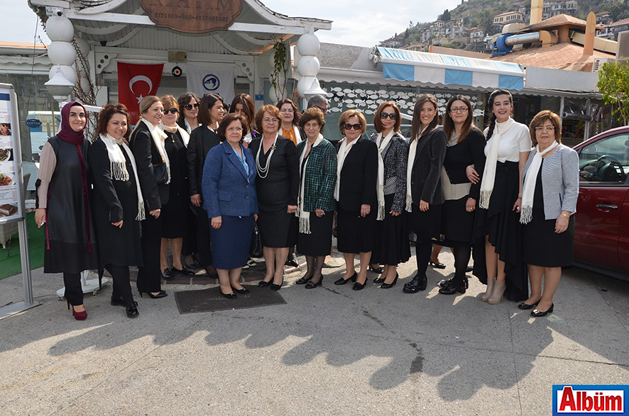 Alanya Kadınları Yardımlaşma Derneği Başkanı Nurcan Okan ve Yönetim Kurulu Üyeleri