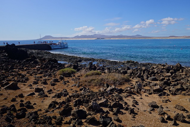 Corralejo, Islote de Lobos (vuelta a la isla, ruta a pie) y Dunas de Corralejo. - Fuerteventura (Islas Canarias). La isla de las playas y el viento. (16)