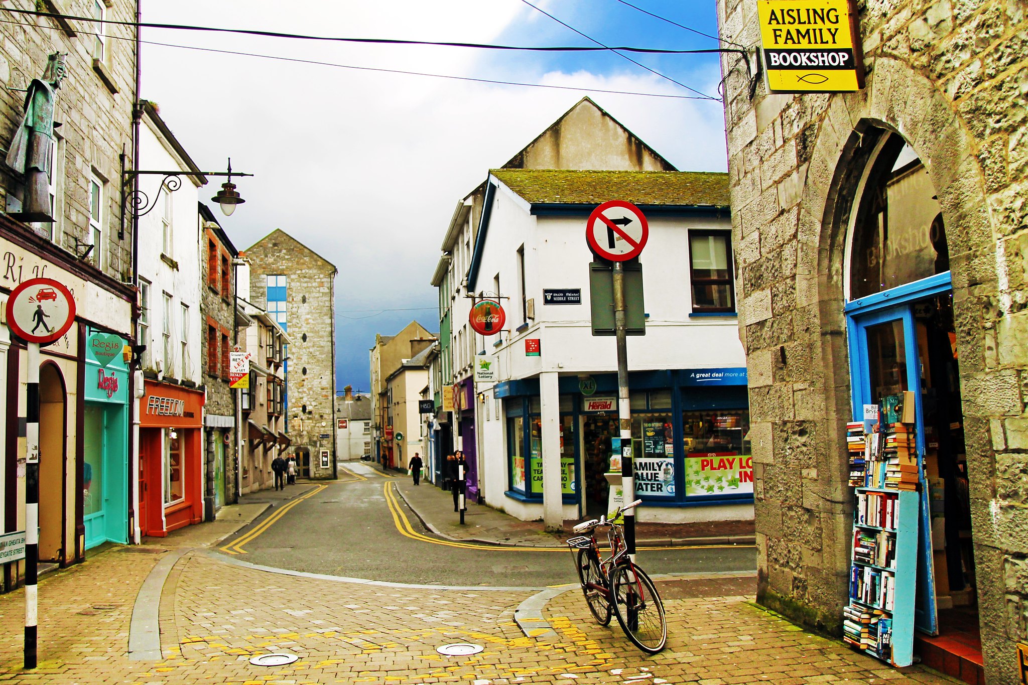 Bate-volta de Dublin: Tour aos Cliffs of Moher e Galway com a Wild Rover Tours - Drawing Dreaming