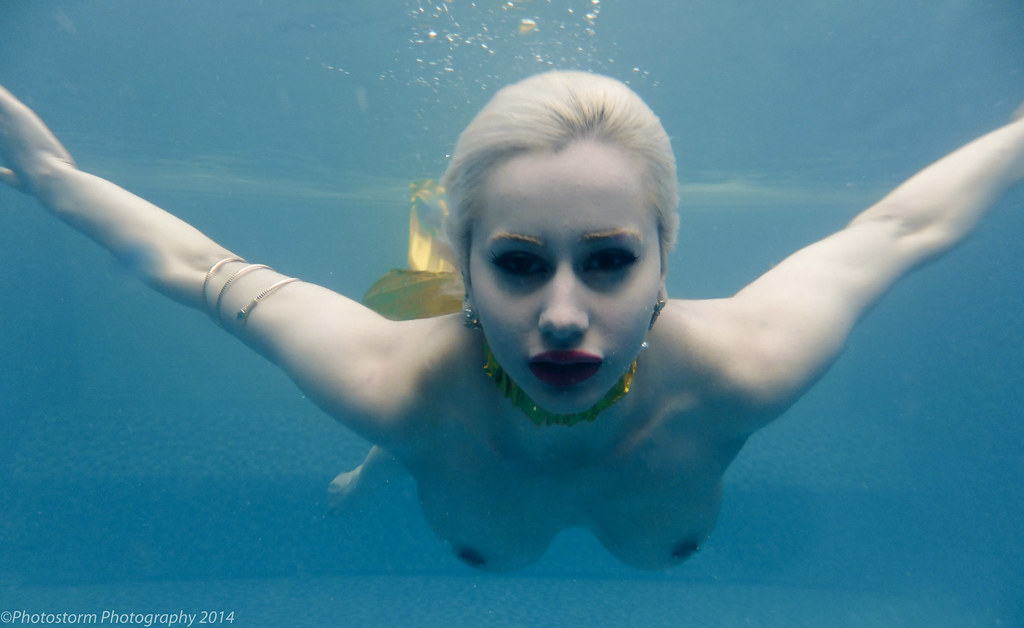 Best Nude Women Swimming Underwater Stock Photos, Pictures 