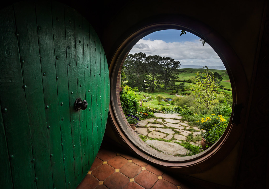 Inside The Hobbit Hole Of Bilbo Baggins | I spent many hours… | Flickr