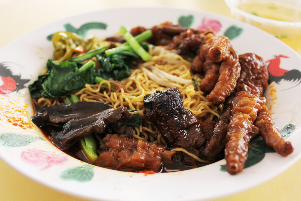 Hawker Centre in Singapore: Changi Village Food Centre Chicken Feet Noodles