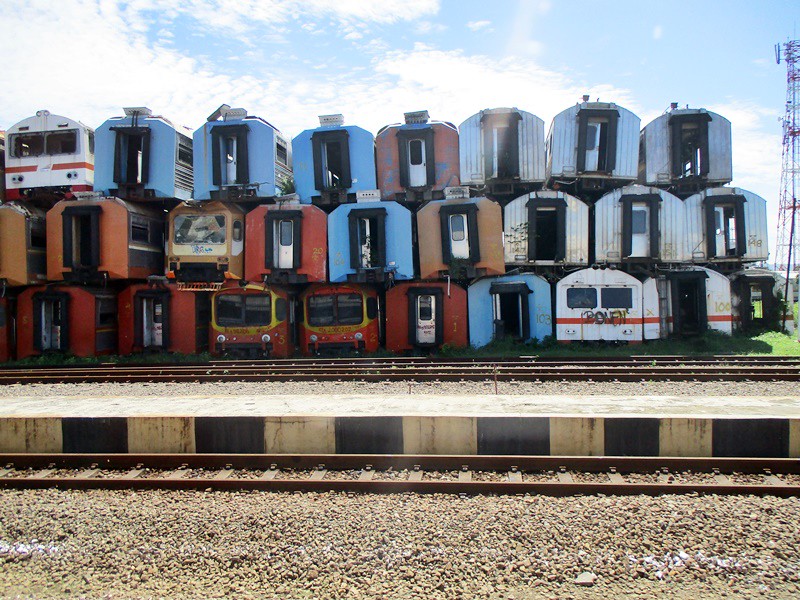 Old carriages in Purwakarta Railway Station | Hola Darla